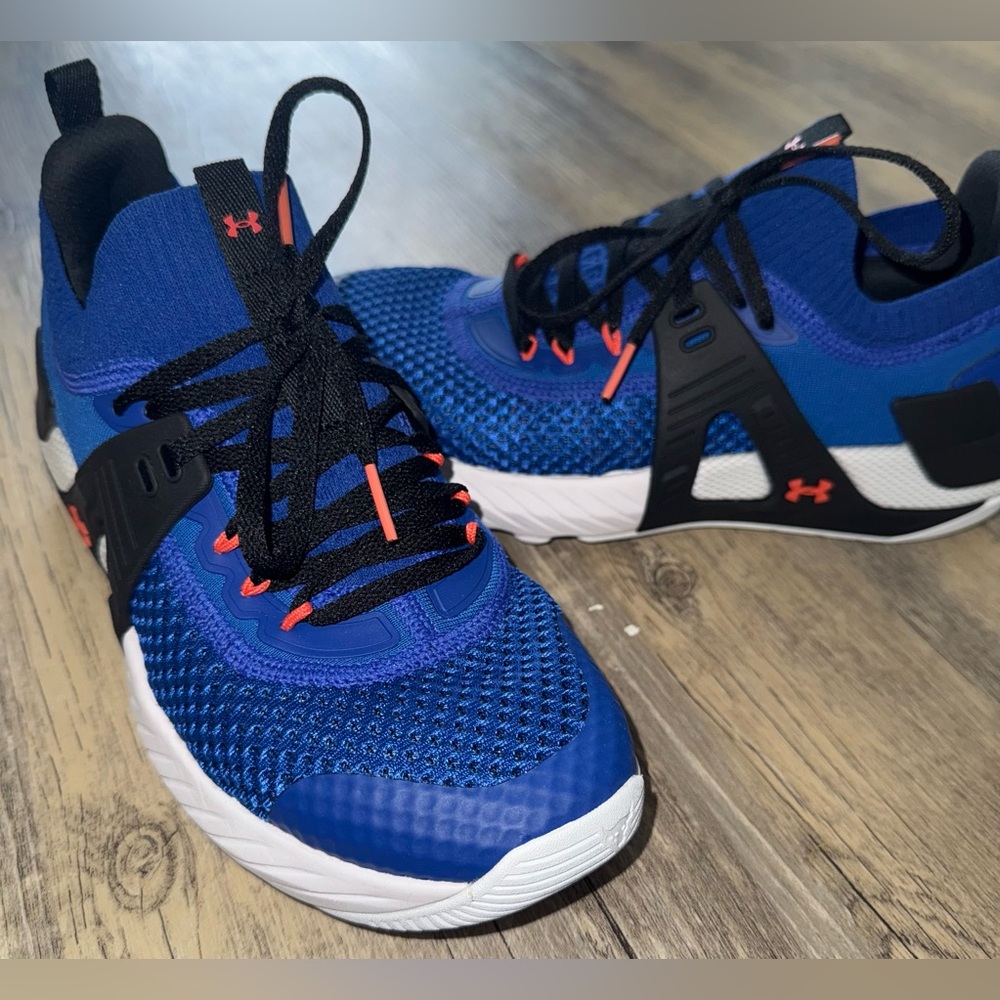 NWOT! Under Armour Project Rock Shoes- 6.5Y